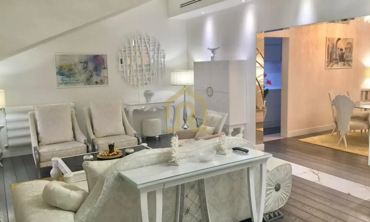 Prodaja, trosoban stan, 141m², Autokomanda, Voždovac Sve Podlokacije