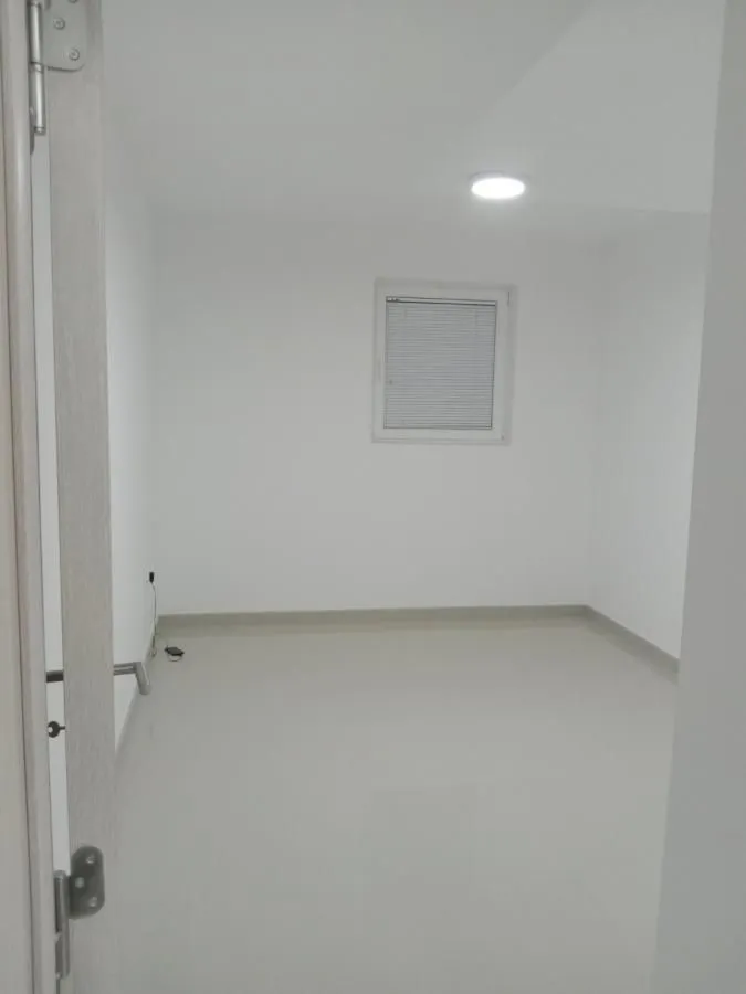Rent, office space, 45m², Durlan, Niš