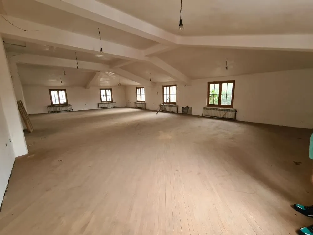 Izdavanje, poslovni prostor, 300m², Centar, Paraćin