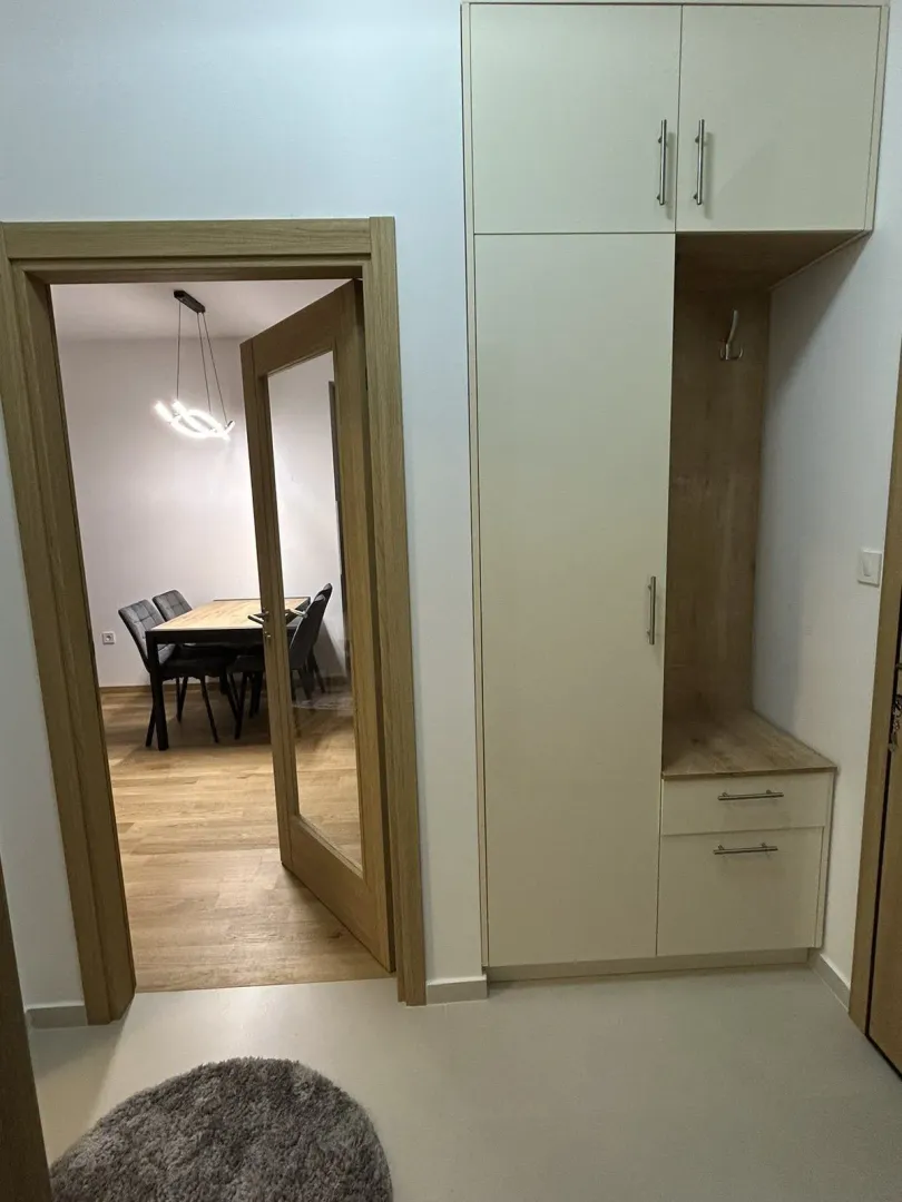 Izdavanje, dvosoban stan, 48m², City Kvart, Podgorica