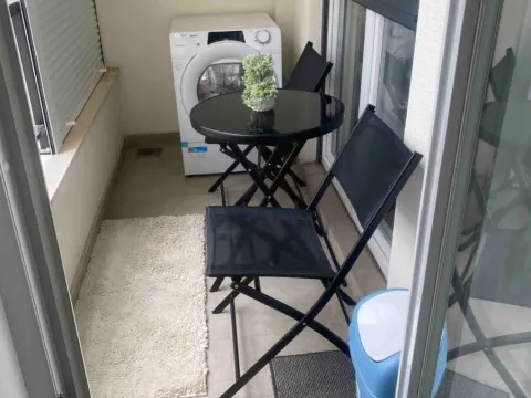 Izdavanje, jednosoban stan, 45m², Zagorič, Podgorica - image 13