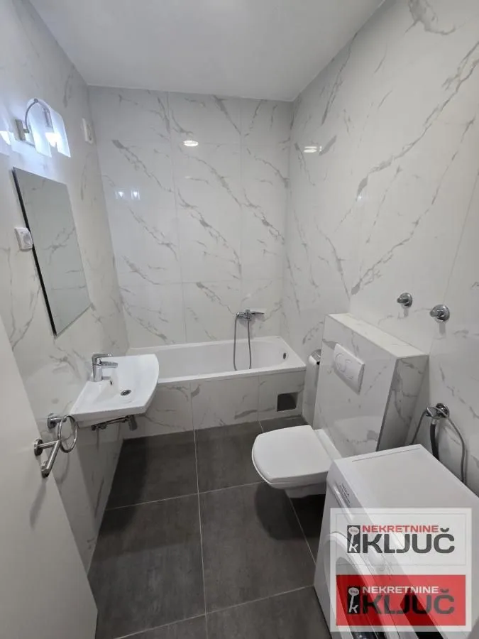 Prodaja, jednosoban stan, 37m², Novo naselje, Novi Sad