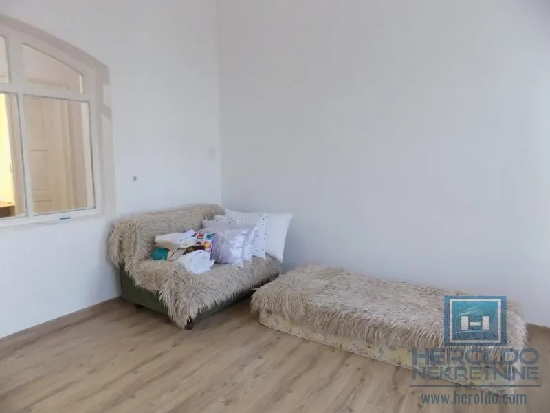Prodaja, četvorosoban stan, 106m², Ćuprija, Srbija