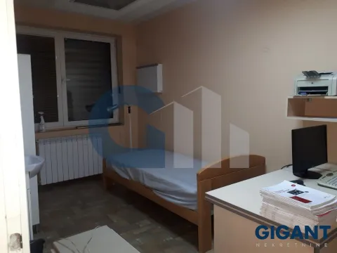 Izdavanje, trosoban stan, 72m², Stari Grad, Beograd - image 7