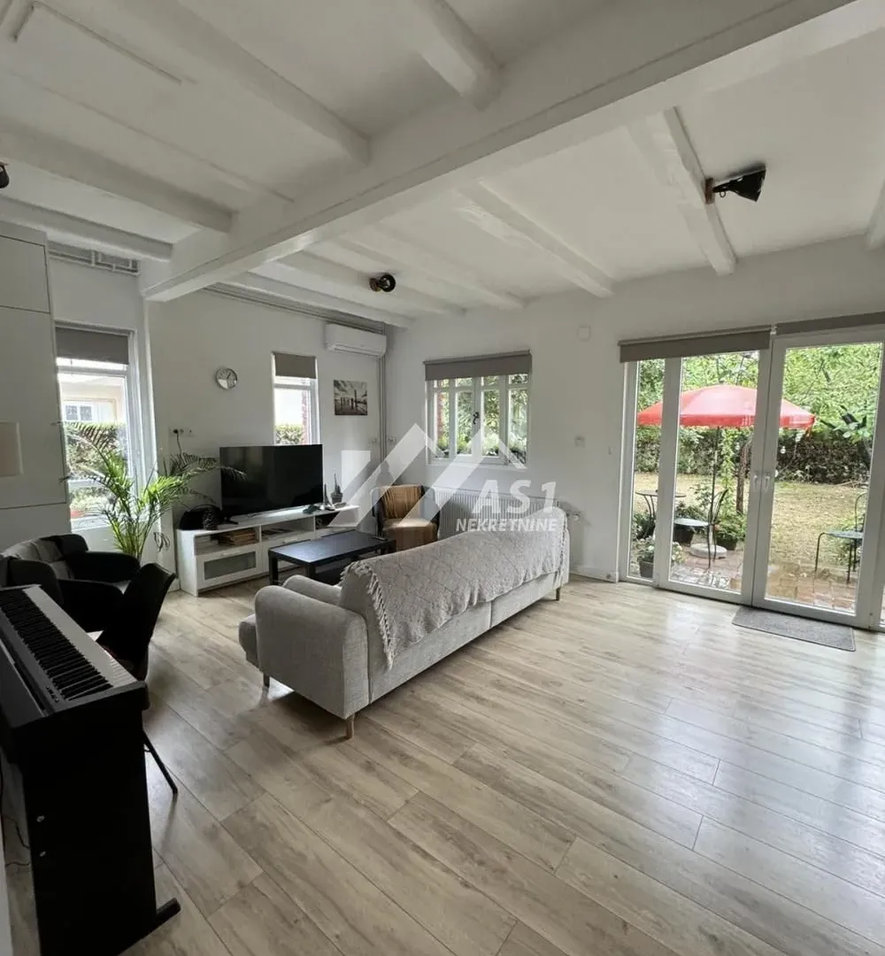 Izdavanje, kuća, 150m², Trandžament, Petrovaradin