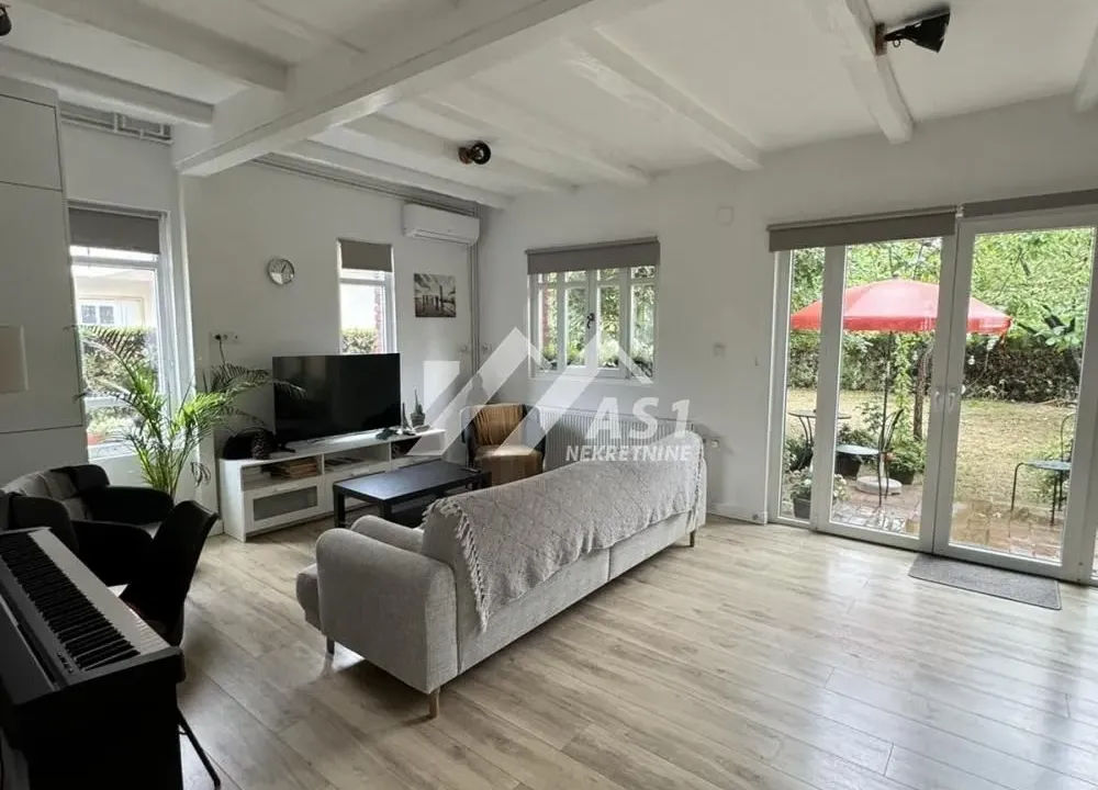 Izdavanje, kuća, 150m², Trandžament, Petrovaradin