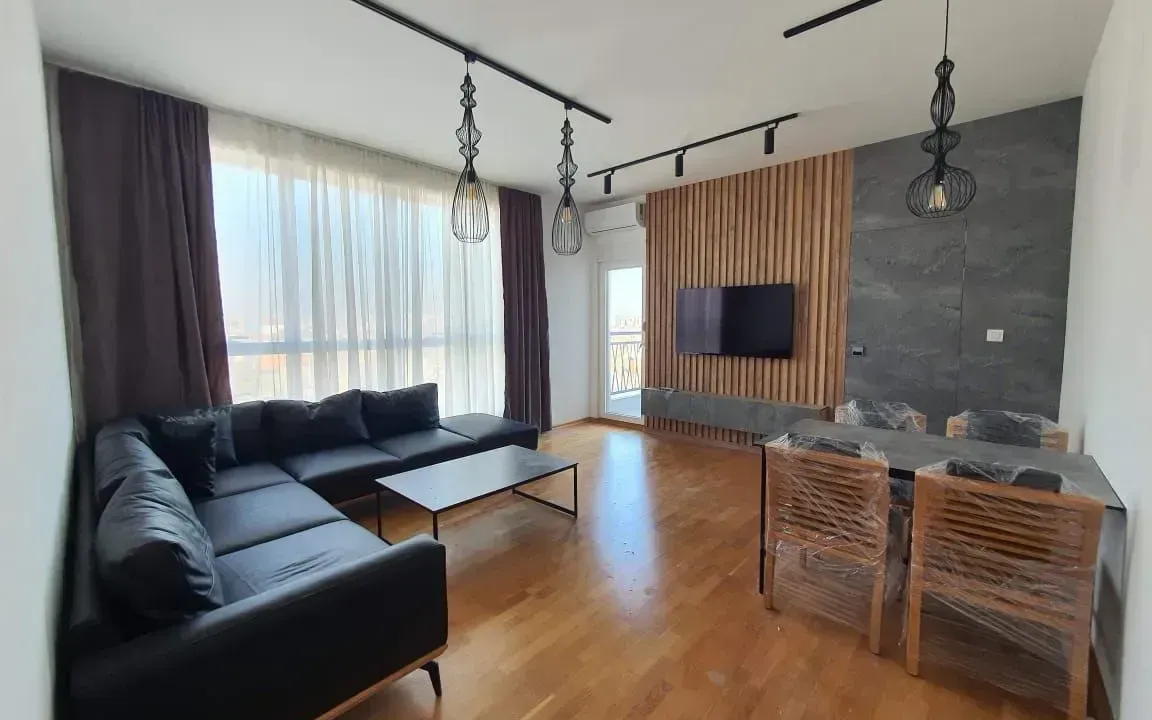 Izdavanje, jednosoban stan, 50m², Stari Aerodrom, Podgorica