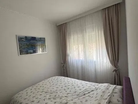 Izdavanje, jednosoban stan, 50m², Budva, Crna Gora - image 13