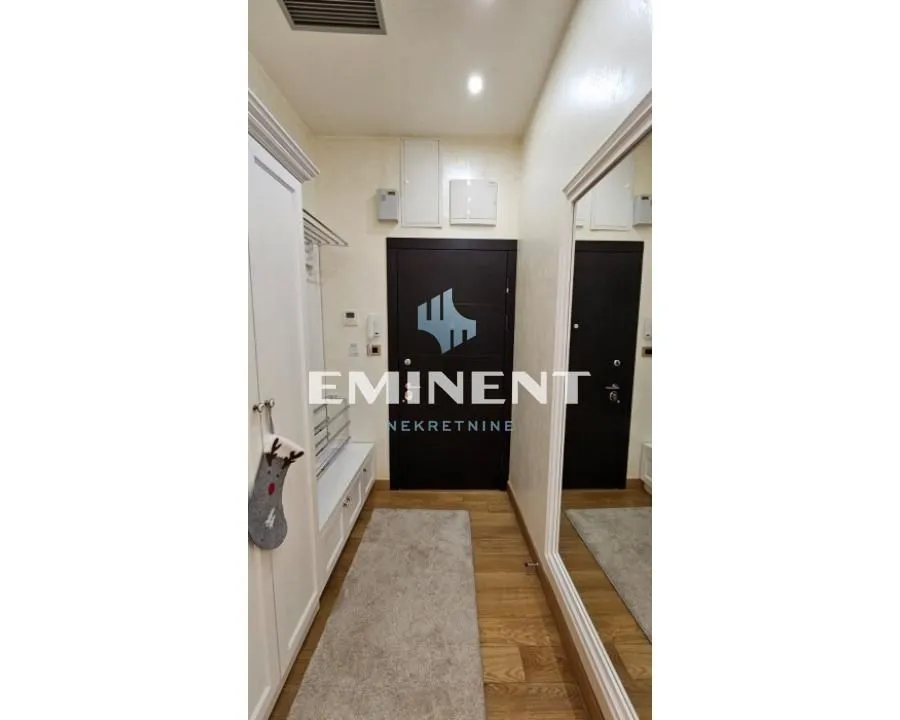 Rent, three bedroom apartment, 107m², Stari Grad, Beograd