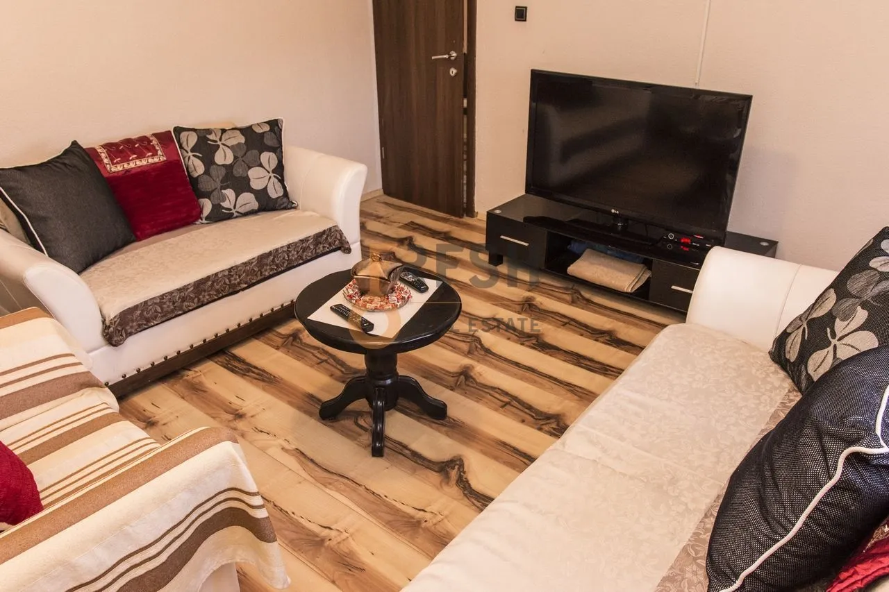 Sale, house, 400m², Ostalo, Podgorica