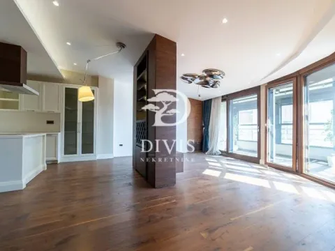 Prodaja, četvorosoban stan, 152m², Vračar Hram, Vračar Sve Podlokacije - image 2