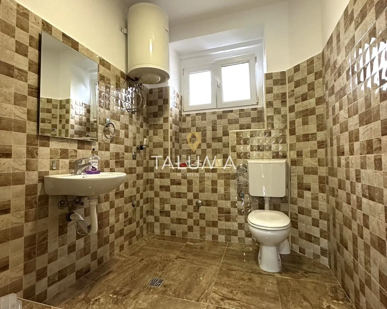 Rent, office space, 75m², Masline, Podgorica