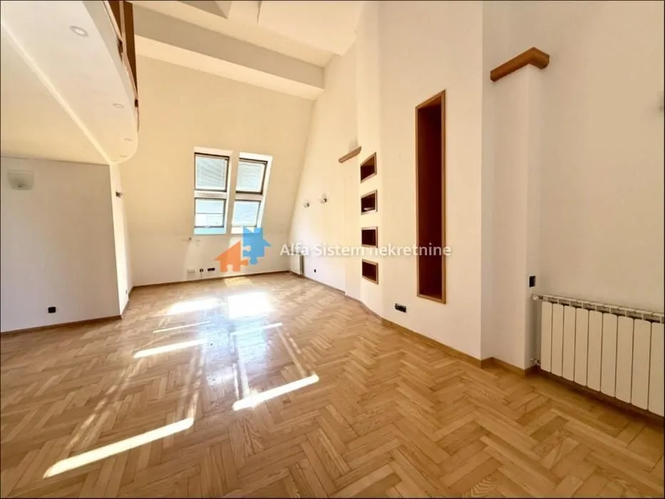 Izdavanje, stan, 207m², Kalenić Pijaca, Vračar Sve Podlokacije