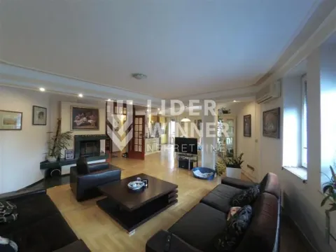 Prodaja, stan, 183m², Zemun Gornji Grad, Zemun Sve Podlokacije - image 1