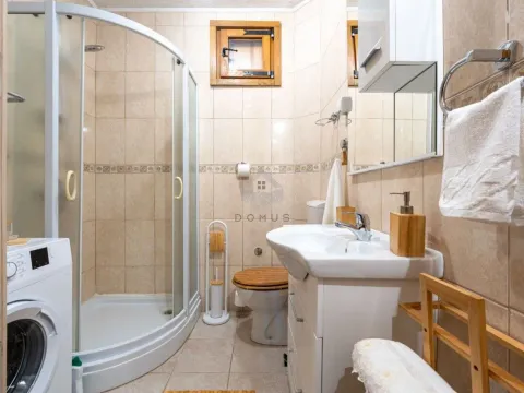 Izdavanje, kuća, 200m², Podgorica, Crna Gora - image 17