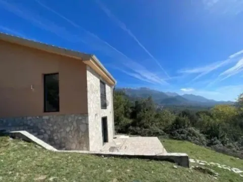 Izdavanje, kuća, 80m², Tivat, Crna Gora - image 3