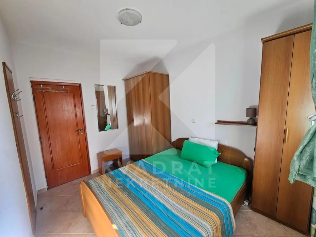 Izdavanje, jednosoban stan, 37m², Babin Do, Budva