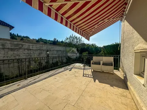 Izdavanje, kuća, 250m², Zagorič, Podgorica - image 11