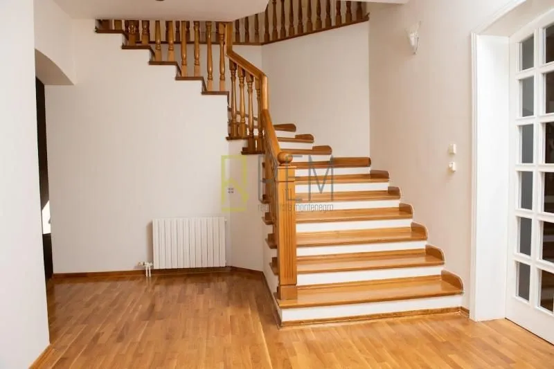 Prodaja, kuća, 460m², Zagorič, Podgorica