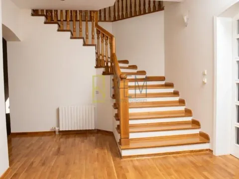 Sale, house, 460m², Zagorič, Podgorica - image 14