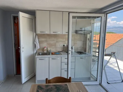 Prodaja, stan, 56m², Tivat, Crna Gora - image 7