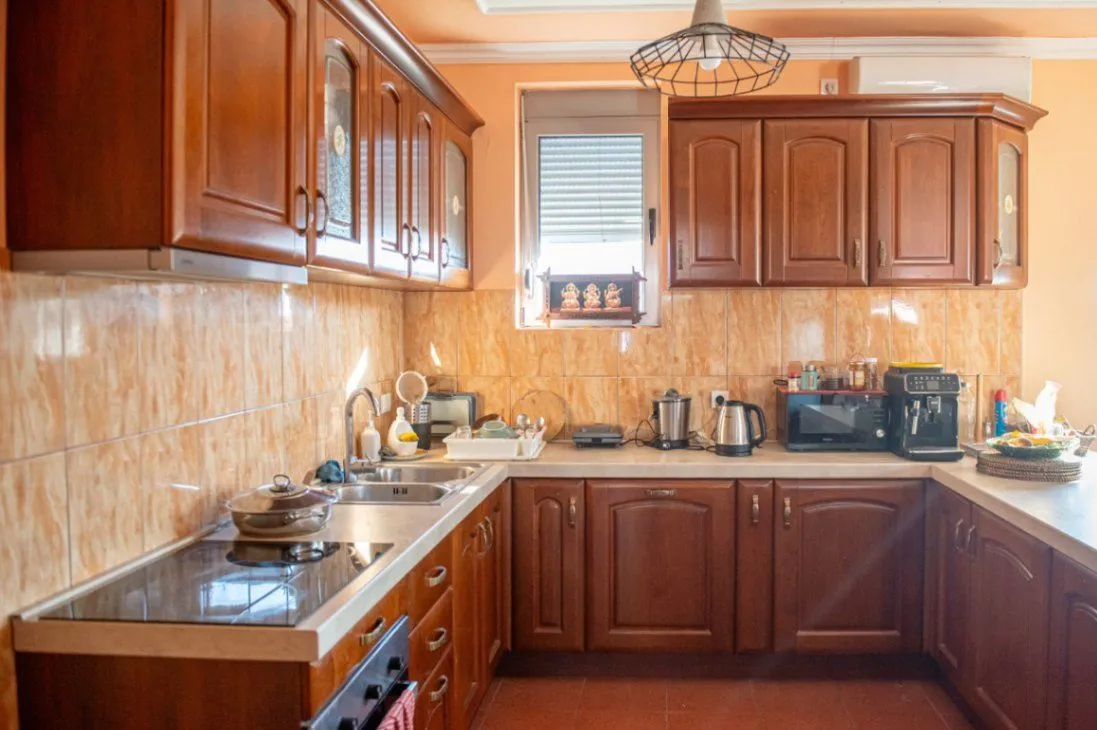 Rent, house, 400m², Donja Gorica, Podgorica