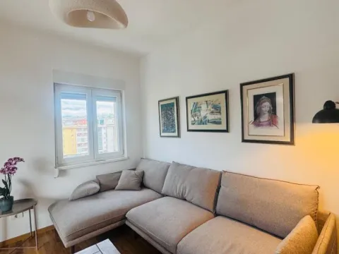 Rent, one bedroom apartment, 53m², City Kvart, Podgorica - image 1