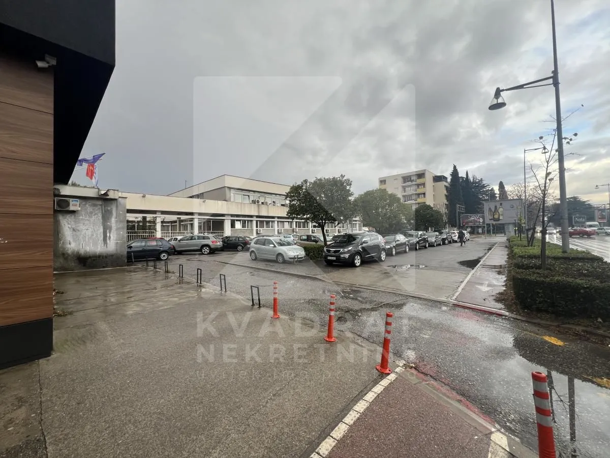 Rent, office space, 120m², Preko Morače, Podgorica