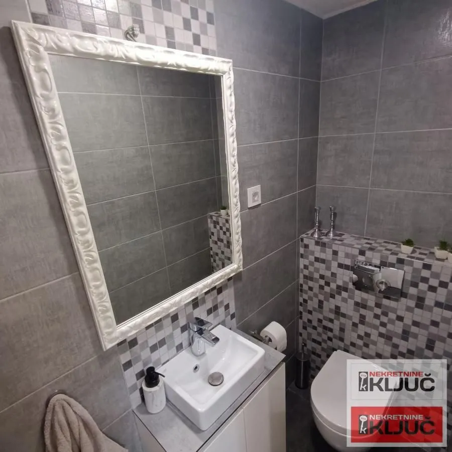 Prodaja, četvorosoban stan, 90m², Telep, Novi Sad Sve Podlokacije