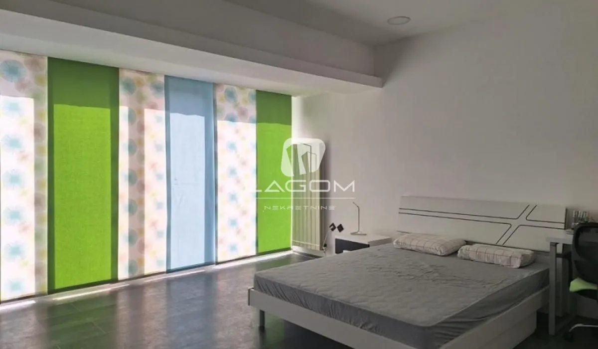 Sale, house, 343m², Banovo Brdo, Beograd