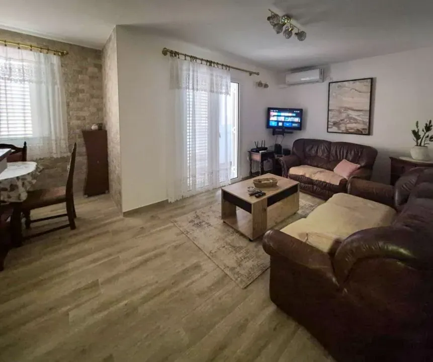 Rent, one bedroom apartment, 50m², Rozino, Budva
