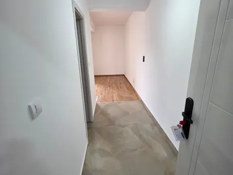 Prodaja, garsonjera, 24m², Zabjelo, Podgorica - image 2