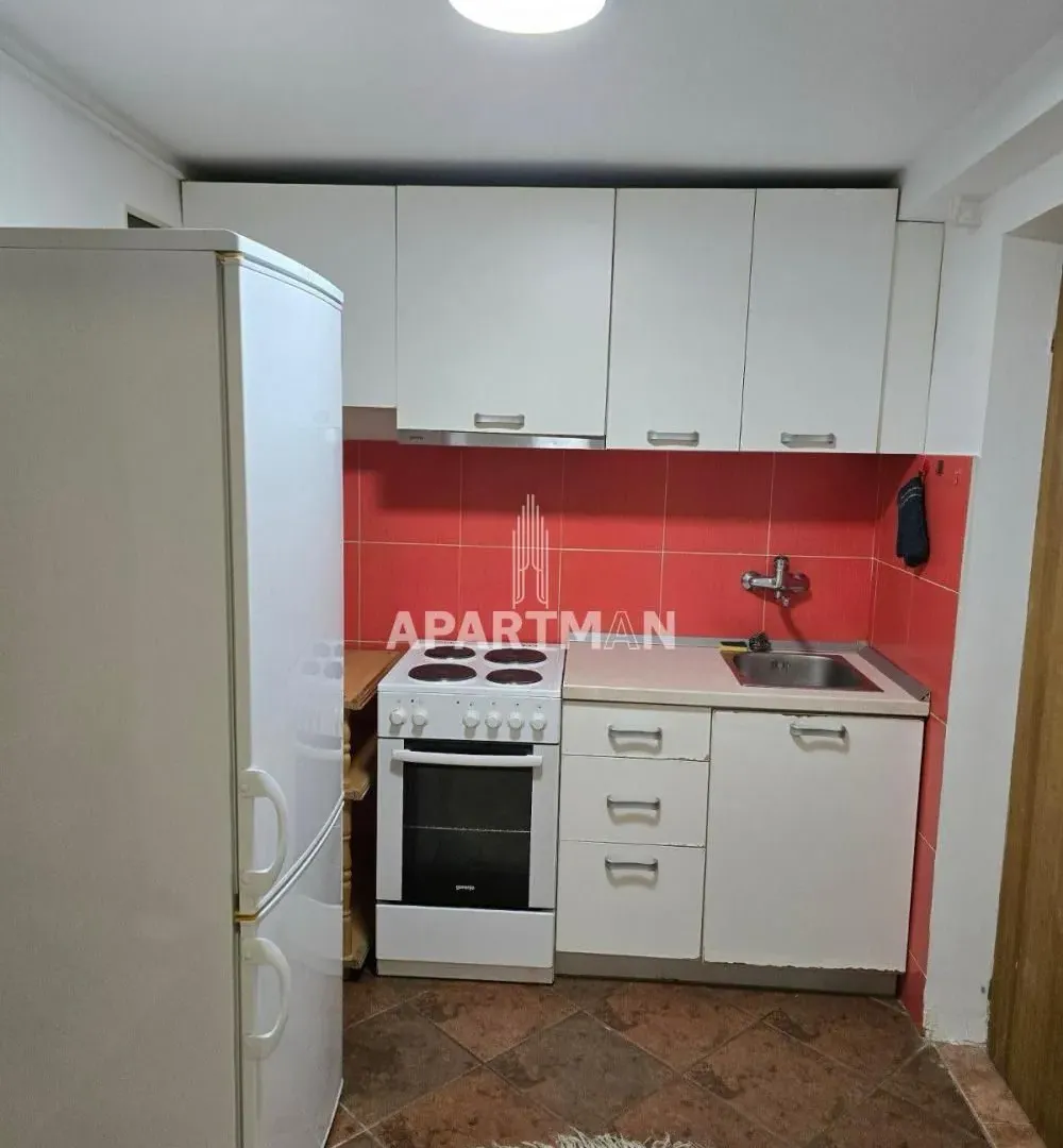 Izdavanje, trosoban stan, 62m², Zeleno Brdo, Zvezdara Sve Podlokacije