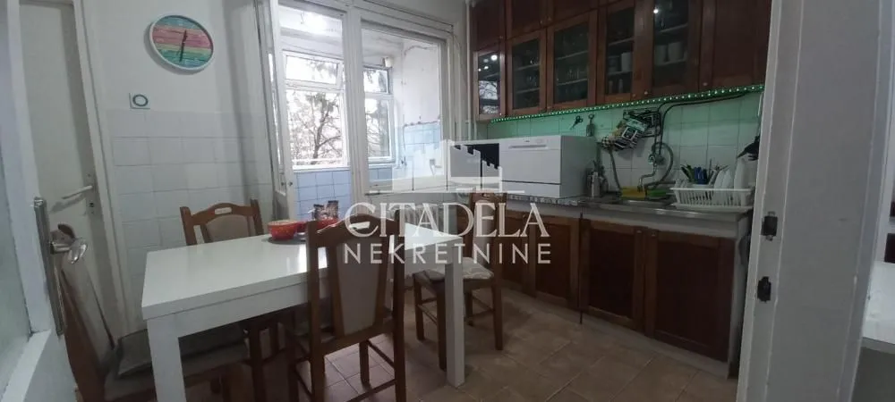 Prodaja, dvosoban stan, 56m², Čukarica, Beograd