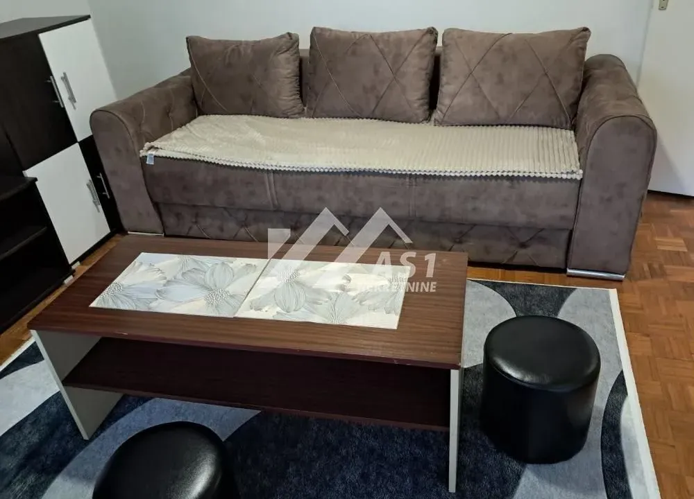 Izdavanje, jednosoban stan, 32m², Novo naselje, Novi Sad