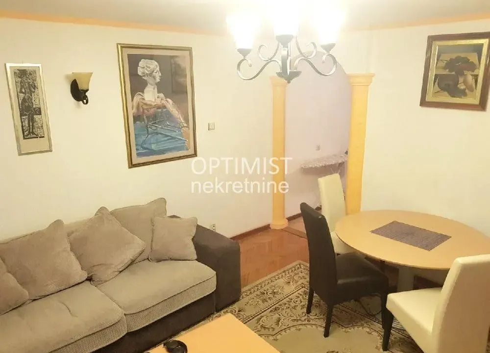 Izdavanje, trosoban stan, 75m², Vračar Centar, Vračar Sve Podlokacije