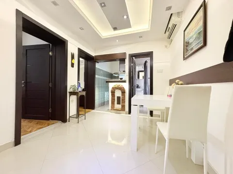 Izdavanje, trosoban stan, 44m², Kalenić Pijaca, Vračar Sve Podlokacije - image 8