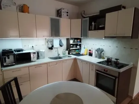 Izdavanje, jednosoban stan, 60m², Ilino, Bar - image 7