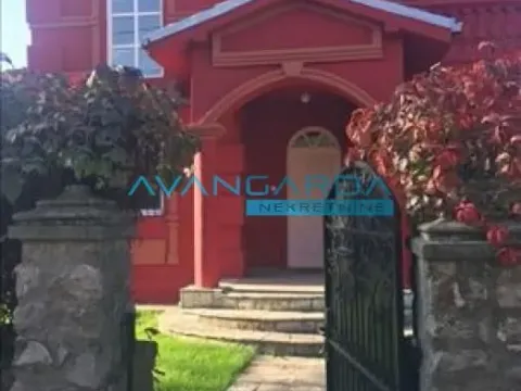 Izdavanje, četvorosoban stan, 210m², Višnjička Banja, Palilula Sve Podlokacije - image 9