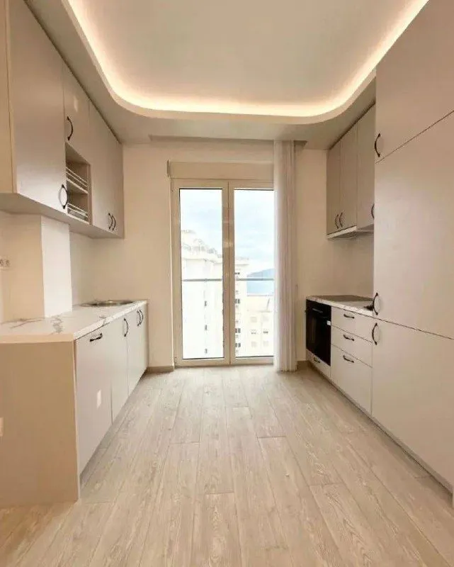 Sale, two bedroom apartment, 75m², Bečići, Budva