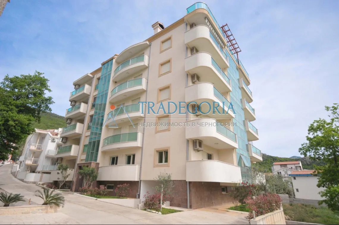 Prodaja, trosoban stan, 106m², Bečići, Budva