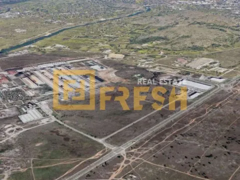 Prodaja, plac, 9000m², Ostalo, Podgorica - image 2
