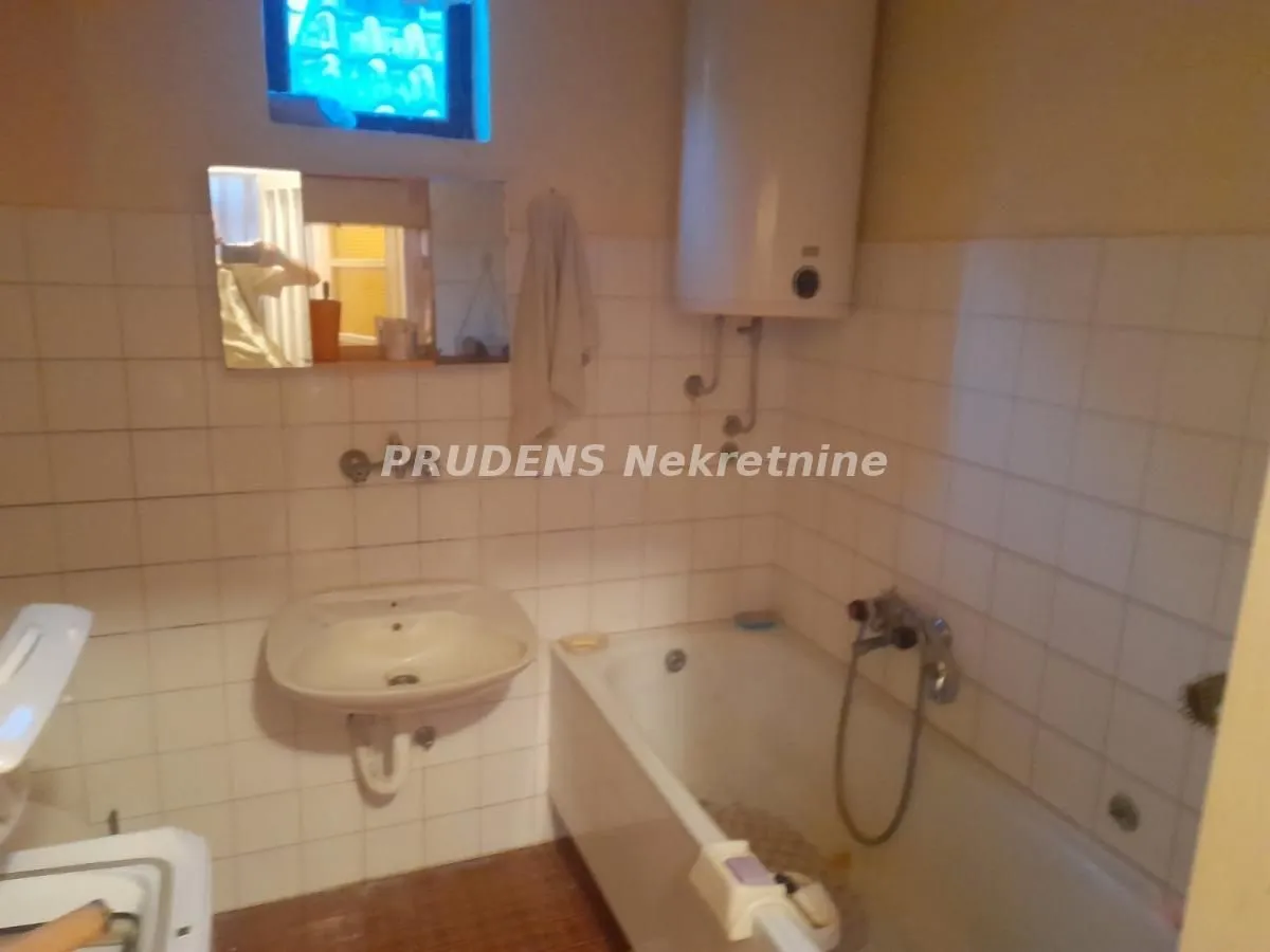 Sale, house, 150m², Obrež, Pećinci