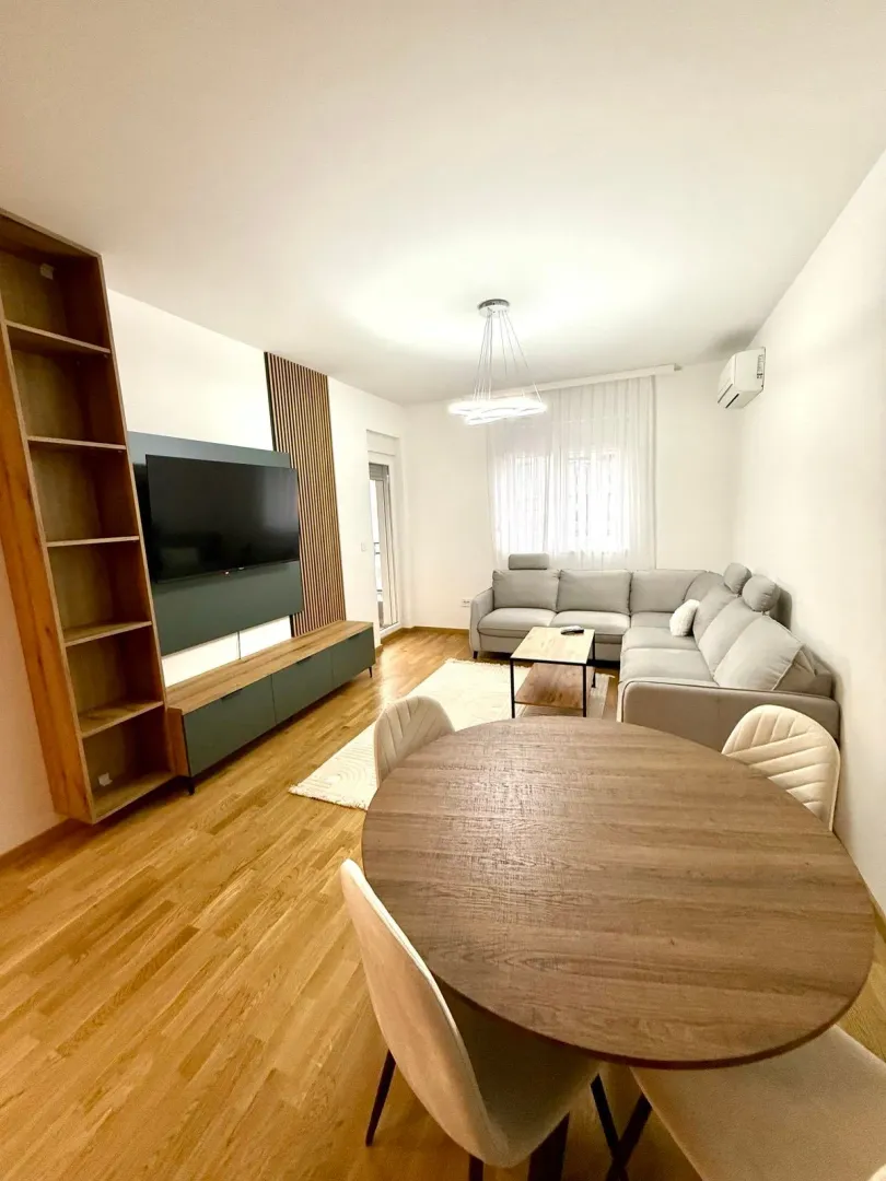 Rent, one bedroom apartment, 47m², Stari Aerodrom, Podgorica