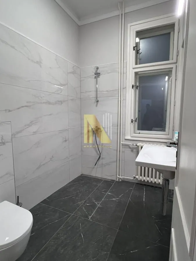 Rent, office space, 123m², Centar, Novi Sad