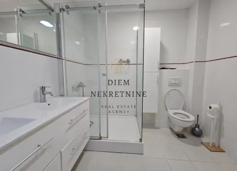 Rent, one bedroom apartment, 67m², Centar, Bar - image 5
