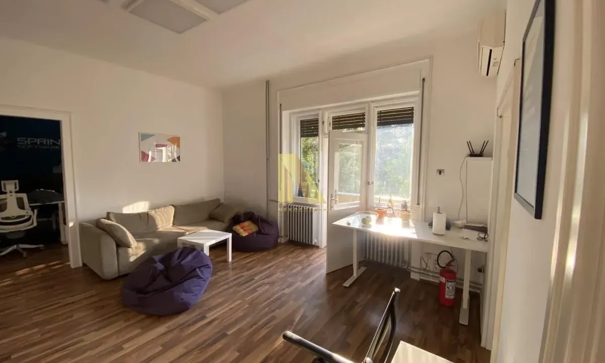 Sale, four bedroom apartment, 131m², Centar, Novi Sad