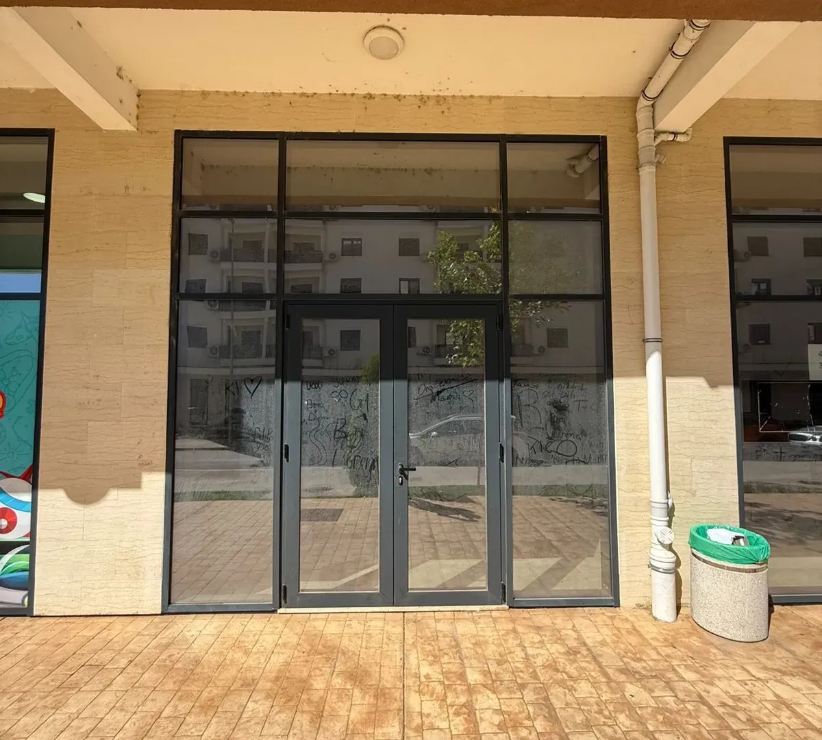 Izdavanje, poslovni prostor, 36m², New City, Podgorica