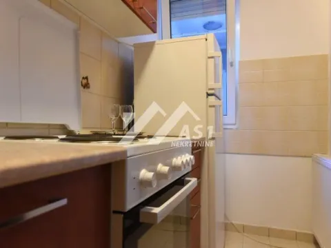 Izdavanje, dvosoban stan, 51m², Bulevar Oslobodjenja, Novi Sad Sve Podlokacije - image 4