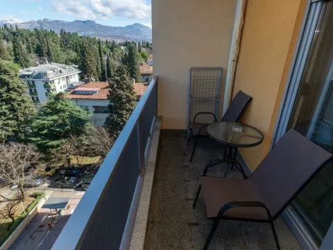 Rent, one bedroom apartment, 57m², Podgorica, Crna Gora - image 8